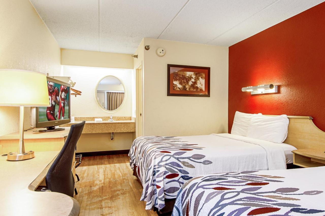 Red Roof Inn Charleston West - Hurricane, Wv Teays Valley Exterior photo